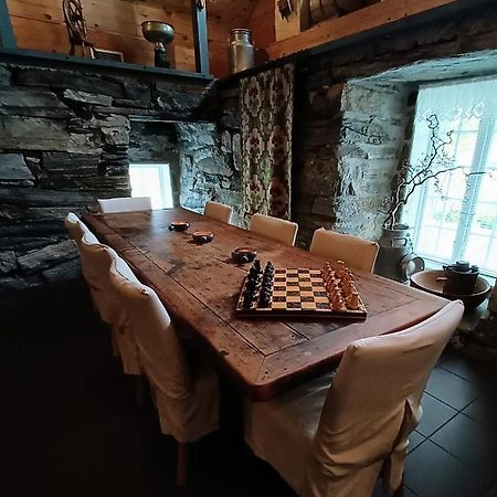 Orheimstunet - Gardsferie For Storfamilien Der Ogsa Hunden Er Velkommen Starheim Esterno foto